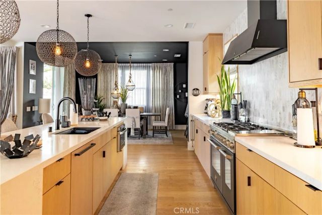 18806 Winnwood, Santa Ana, CA 92705