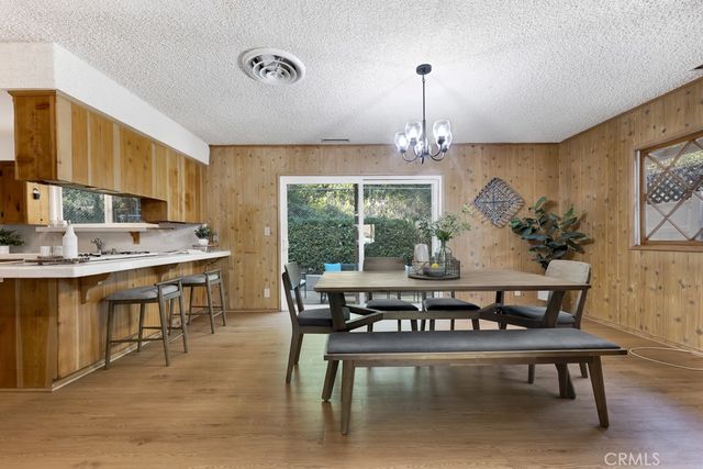 4775 Regalo Road, Woodland Hills, CA 91364