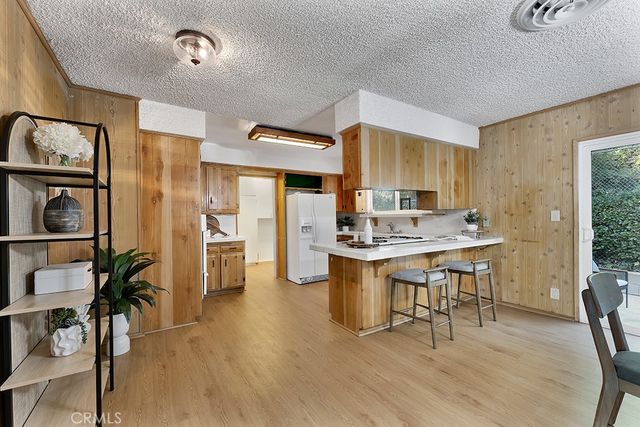 4775 Regalo Road, Woodland Hills, CA 91364