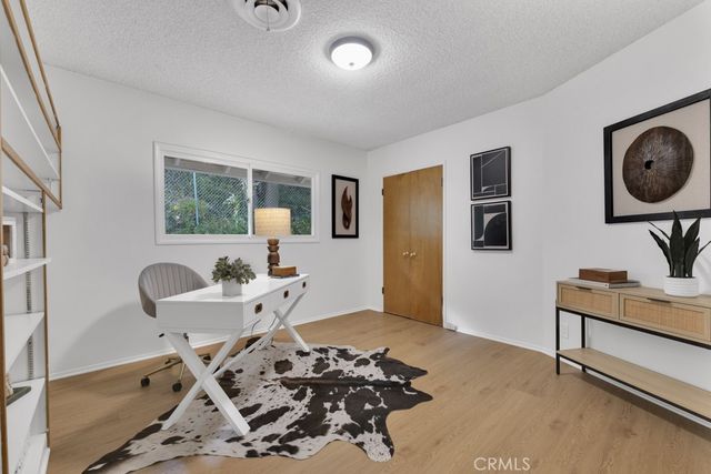 4775 Regalo Road, Woodland Hills, CA 91364