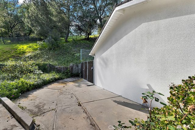 4775 Regalo Road, Woodland Hills, CA 91364