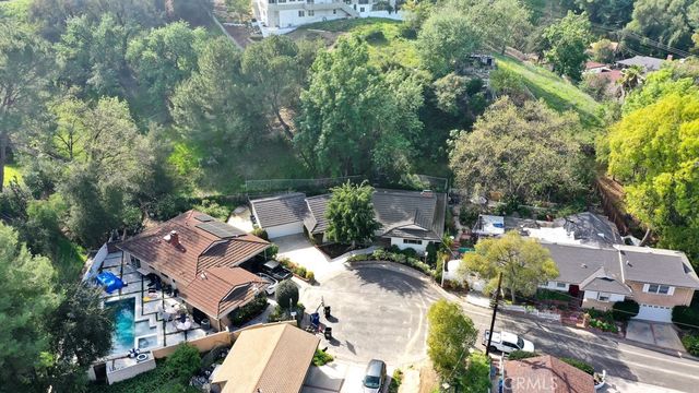 4775 Regalo Road, Woodland Hills, CA 91364