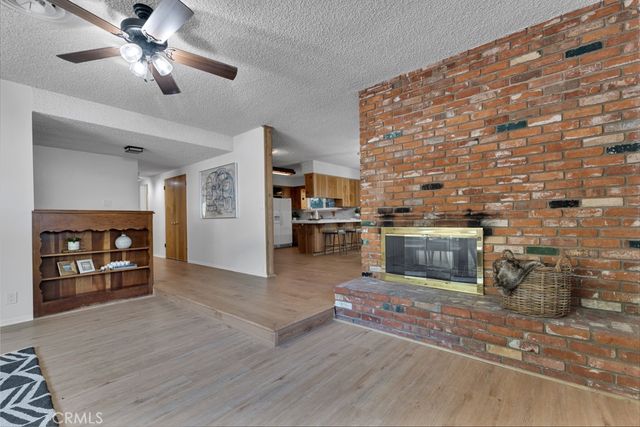 4775 Regalo Road, Woodland Hills, CA 91364