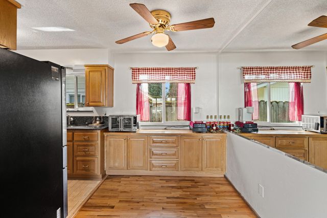 280 7th Street, Jacksonville, OR 97530