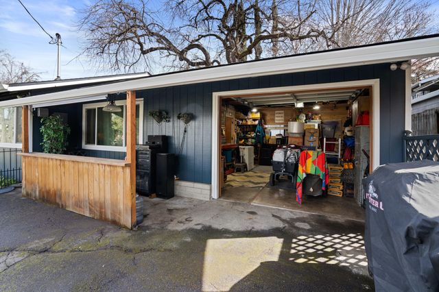 280 7th Street, Jacksonville, OR 97530