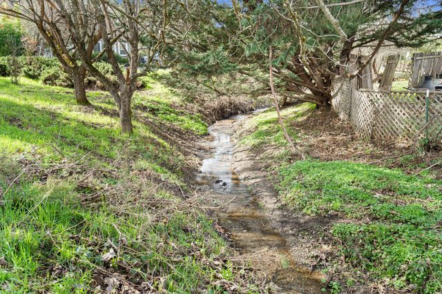 280 7th Street, Jacksonville, OR 97530