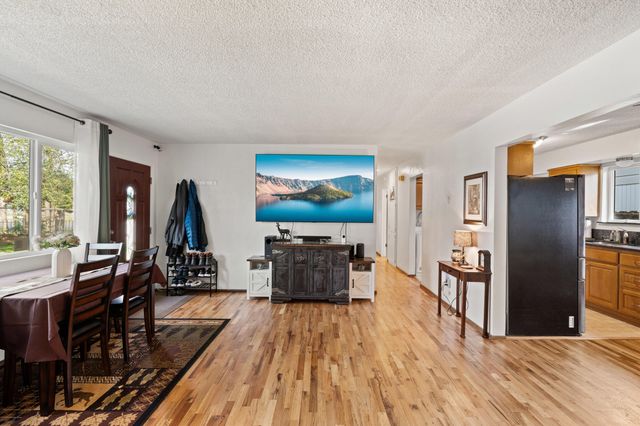 280 7th Street, Jacksonville, OR 97530