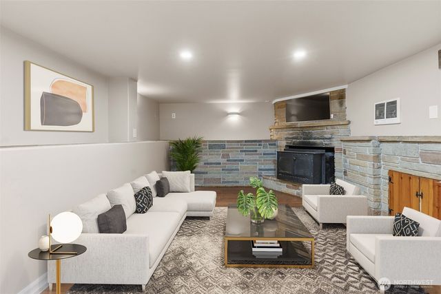 22225 NE Redmond-Fall City Road, Redmond, WA 98053