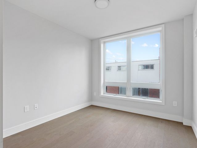 50 Symphony Rd 404, Boston, MA 02115