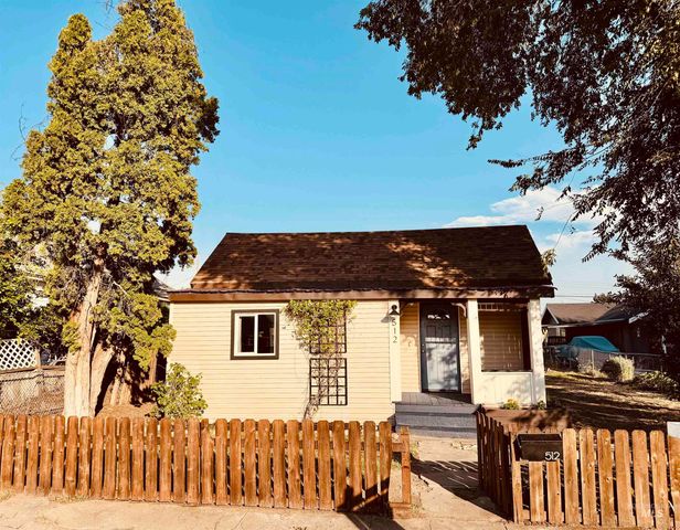 512 15th Ave N, Nampa, ID 83687