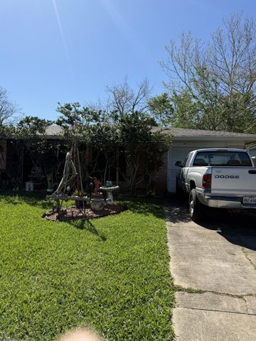 1761 El Mar Lane, Seabrook, TX 77586