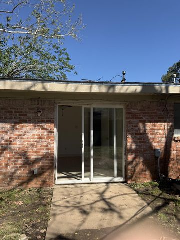 1761 El Mar Lane, Seabrook, TX 77586