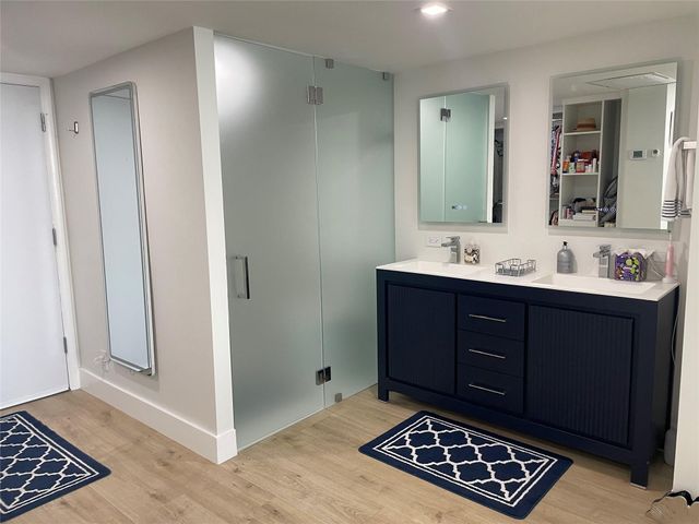 209 N Fort Lauderdale Beach Boulevard 2D, Fort Lauderdale, FL 33304