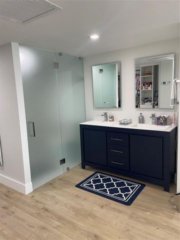 209 N Fort Lauderdale Beach Boulevard 2D, Fort Lauderdale, FL 33304