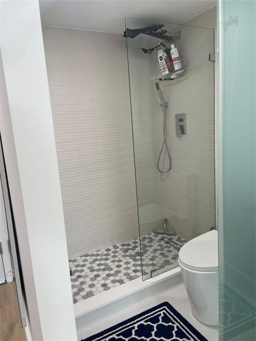 209 N Fort Lauderdale Beach Boulevard 2D, Fort Lauderdale, FL 33304