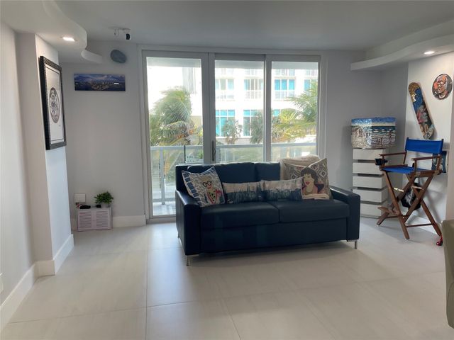 209 N Fort Lauderdale Beach Boulevard 2D, Fort Lauderdale, FL 33304