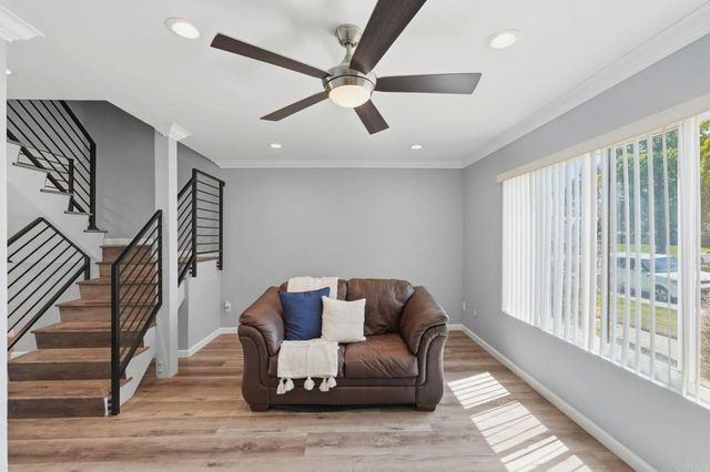 9416 Carlton Oaks Drive B, Santee, CA 92071