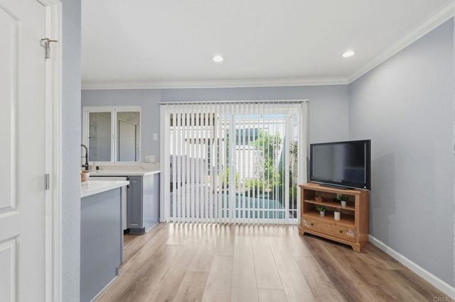 9416 Carlton Oaks Drive B, Santee, CA 92071