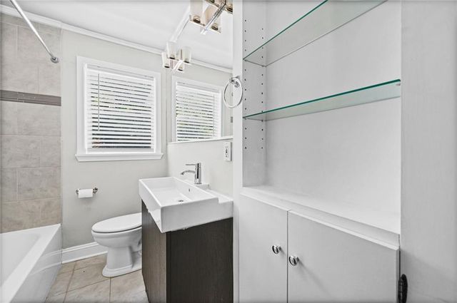 2240 Cheshire Bridge Road NE 207, Atlanta, GA 30324