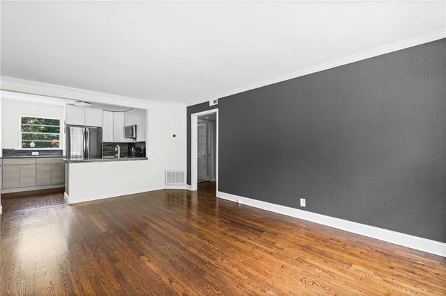 2240 Cheshire Bridge Road NE 207, Atlanta, GA 30324