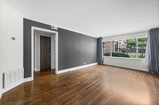 2240 Cheshire Bridge Road NE 207, Atlanta, GA 30324