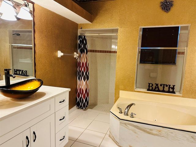 13638 88th Place N, West Palm Beach, FL 33412