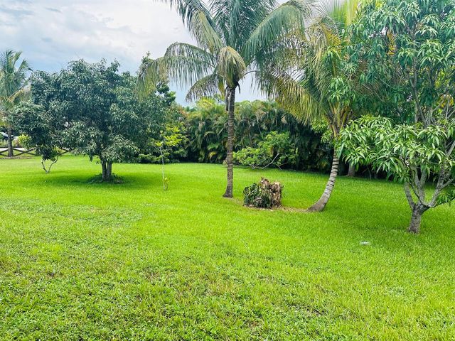 13638 88th Place N, West Palm Beach, FL 33412