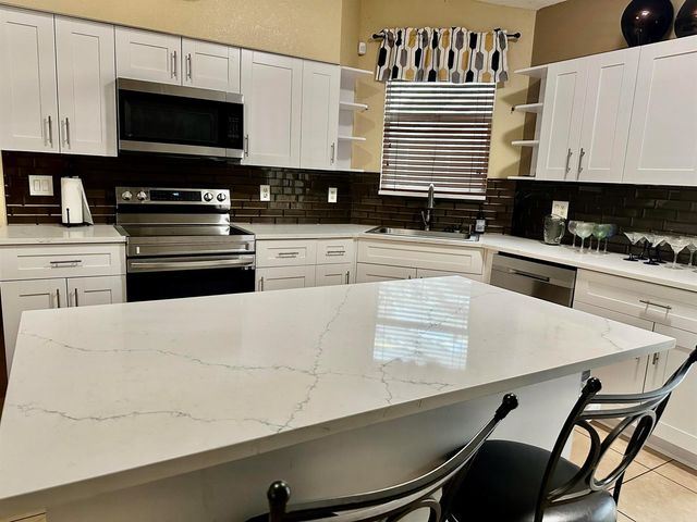 13638 88th Place N, West Palm Beach, FL 33412