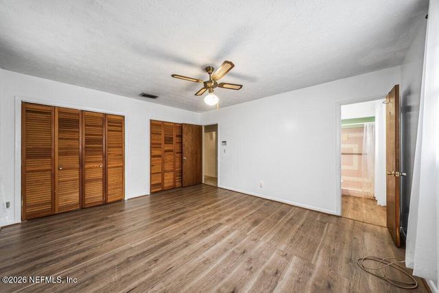 8307 GULLEGE Drive, Jacksonville, FL 32219