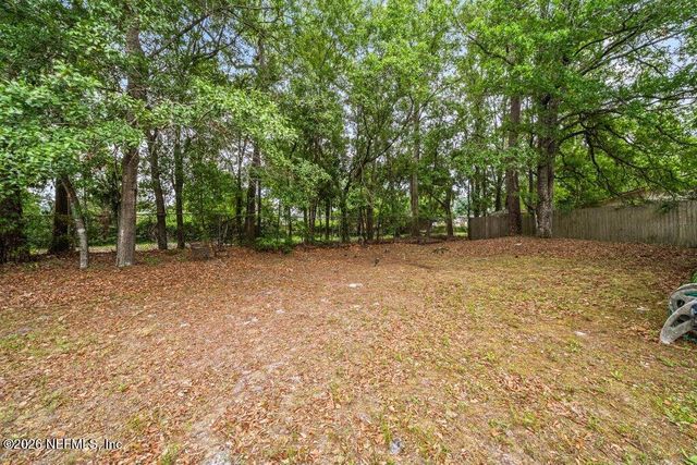 8307 GULLEGE Drive, Jacksonville, FL 32219