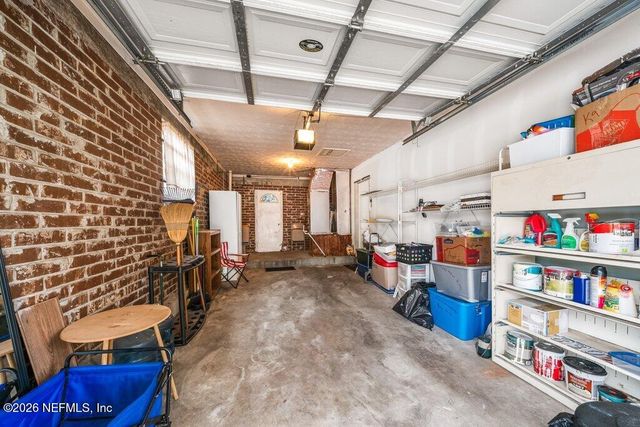 8307 GULLEGE Drive, Jacksonville, FL 32219