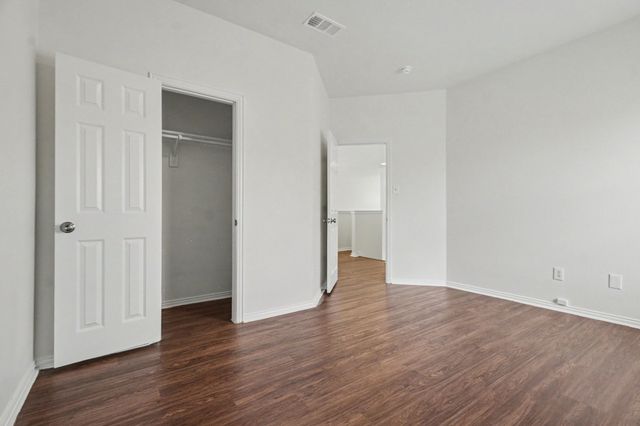 4549 Woodbluff Drive, Mesquite, TX 75150