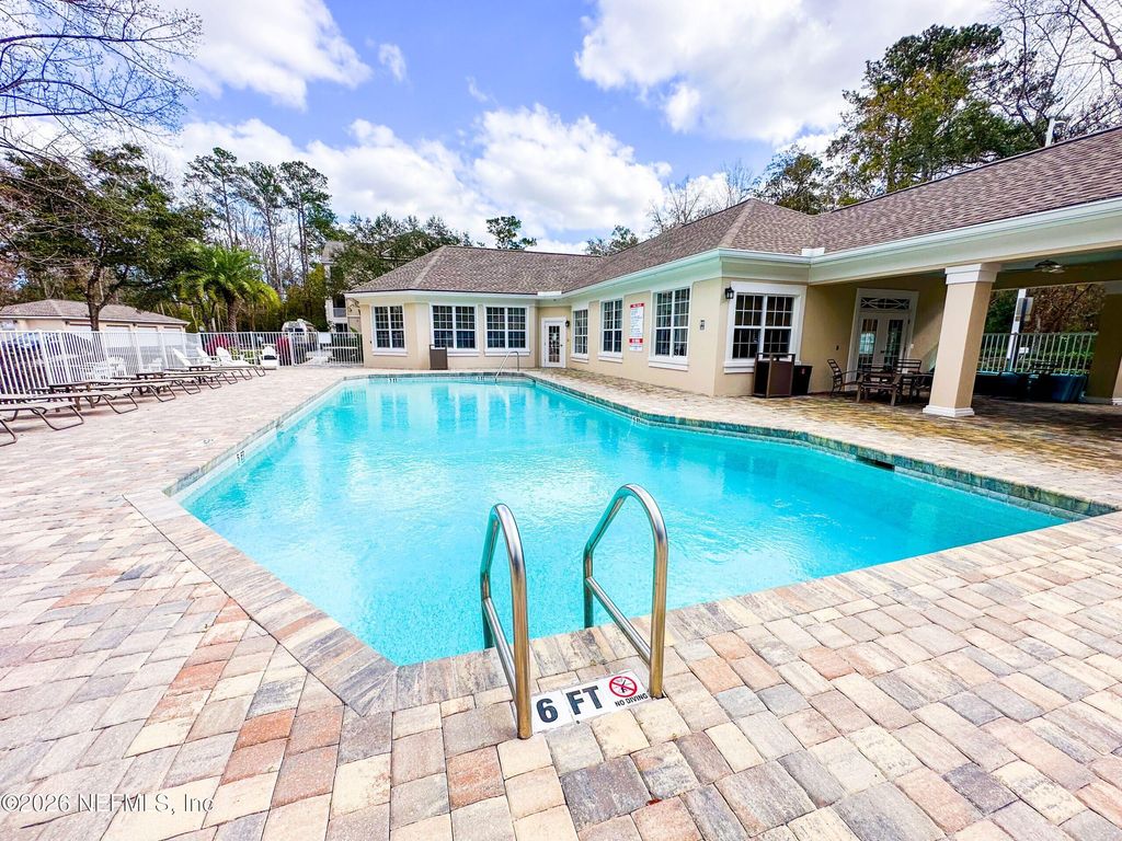 8601 BEACH Boulevard 1208, Jacksonville, FL 32216