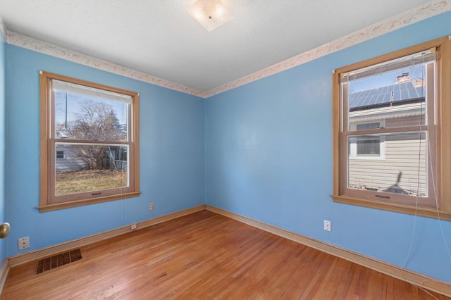 5712 39th Avenue S, Minneapolis, MN 55417