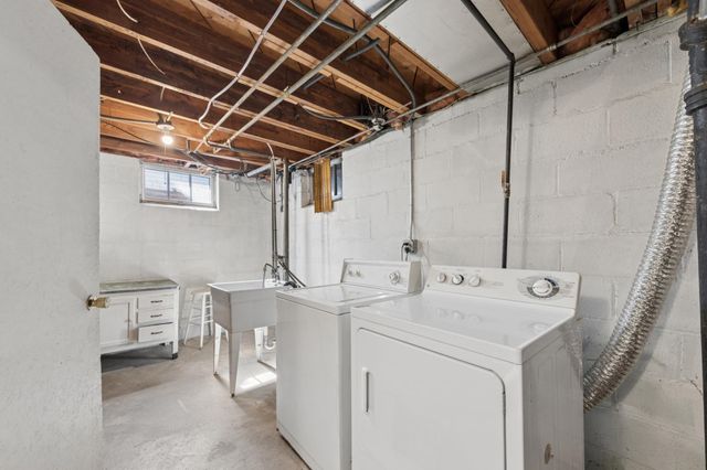 5712 39th Avenue S, Minneapolis, MN 55417