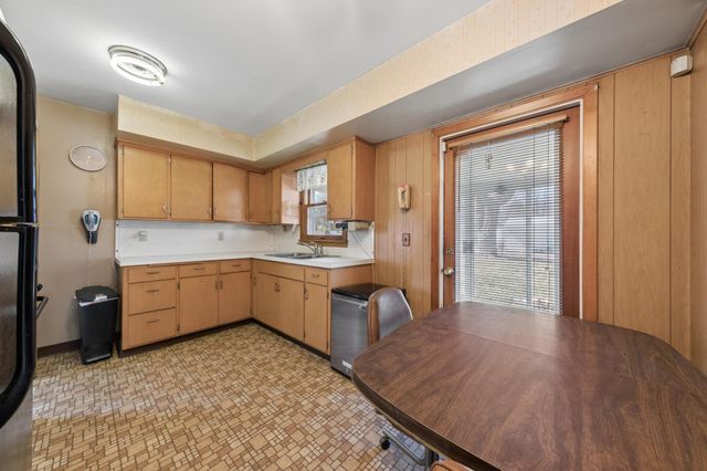 5712 39th Avenue S, Minneapolis, MN 55417