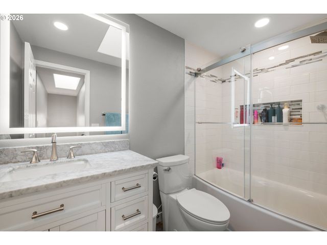 28043 Sw WAGNER St, Wilsonville, OR 97070