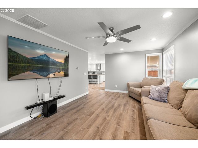 28043 Sw WAGNER St, Wilsonville, OR 97070