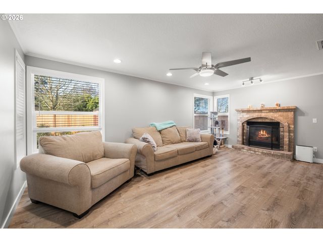 28043 Sw WAGNER St, Wilsonville, OR 97070