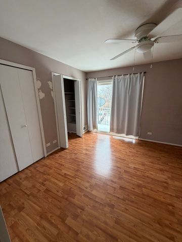 523 MEADOW GREEN Lane, Round Lake Beach, IL 60073