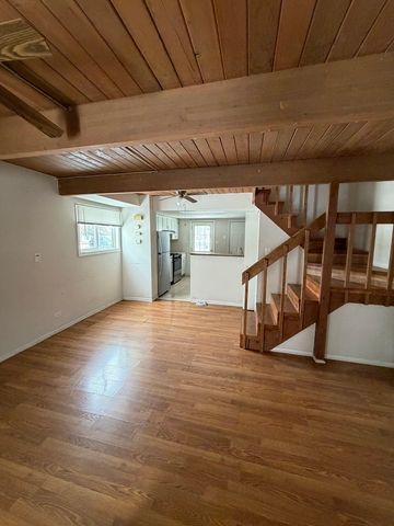 523 MEADOW GREEN Lane, Round Lake Beach, IL 60073