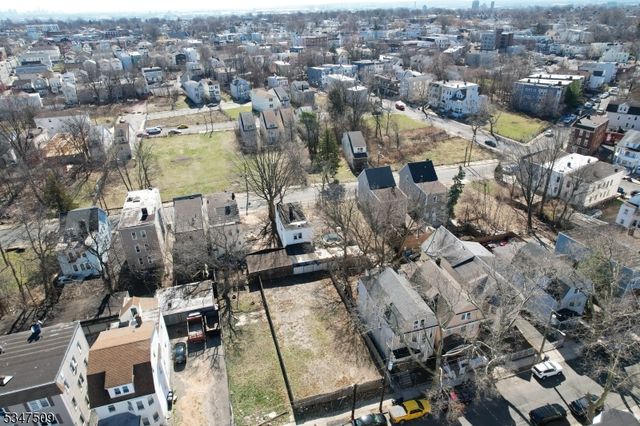 252 Ellis Ave, Irvington Twp., NJ 07111