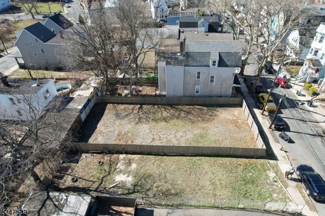 252 Ellis Ave, Irvington Twp., NJ 07111