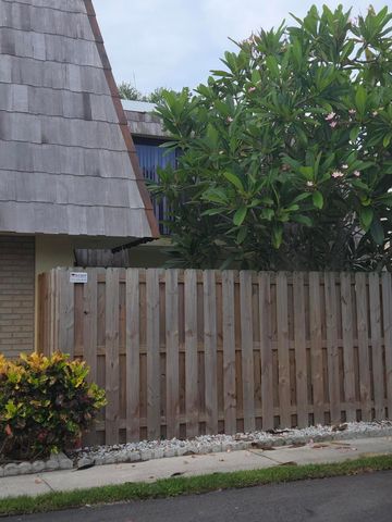 1170 6th Avenue 3a, Vero Beach, FL 32960