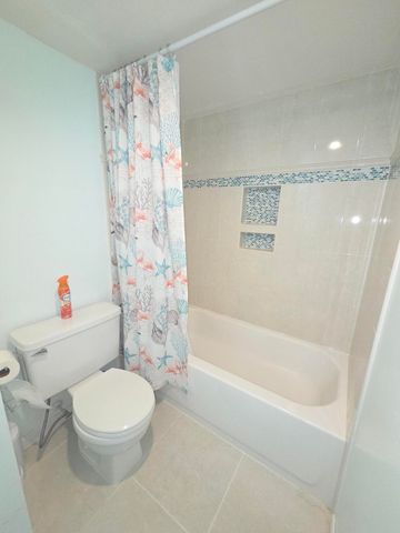 1170 6th Avenue 3a, Vero Beach, FL 32960