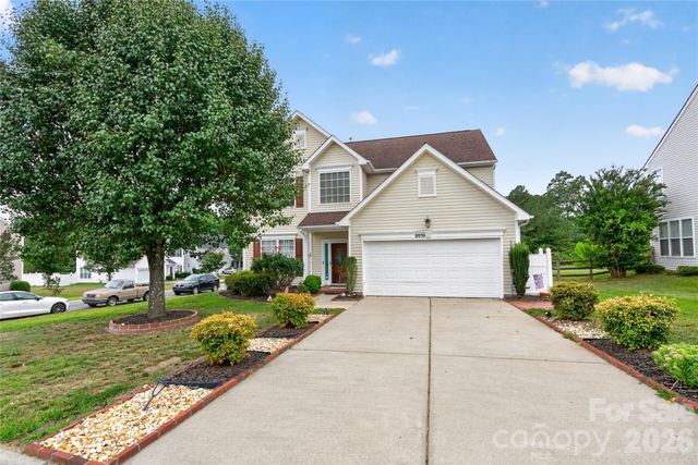 8939 Firestreak Drive, Charlotte, NC 28216