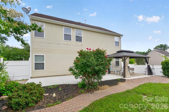 8939 Firestreak Drive, Charlotte, NC 28216