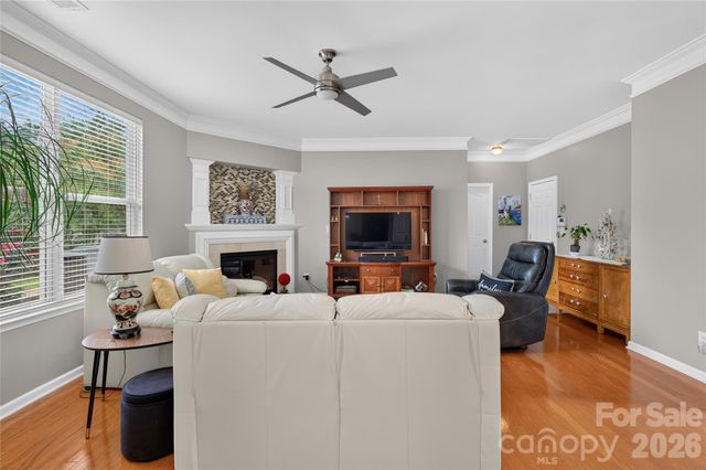 8939 Firestreak Drive, Charlotte, NC 28216