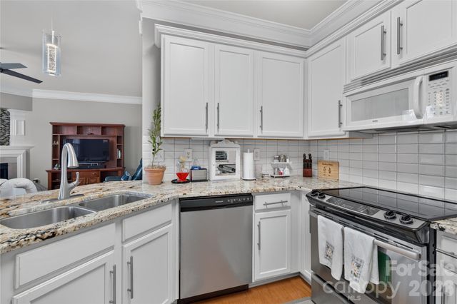 8939 Firestreak Drive, Charlotte, NC 28216