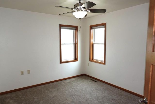 429 GREENBRIAR AVENUE, Fond Du Lac, WI 54935